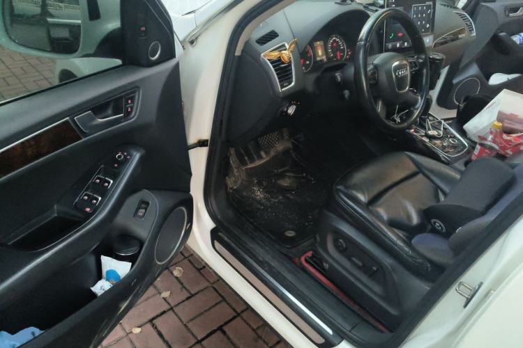 Used Audi Q5 2011 2.0TFSI Comfort Version Driver Seat