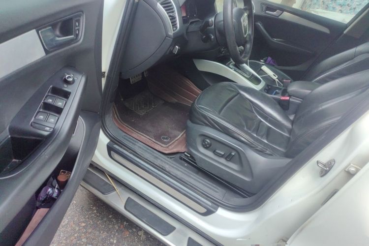 Used Audi Q5 2011 2.0TFSI Technology Model Driver Seat