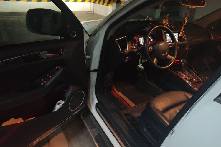 Used Audi Q5 2011 2.0TFSI Comfort Version Driver Seat