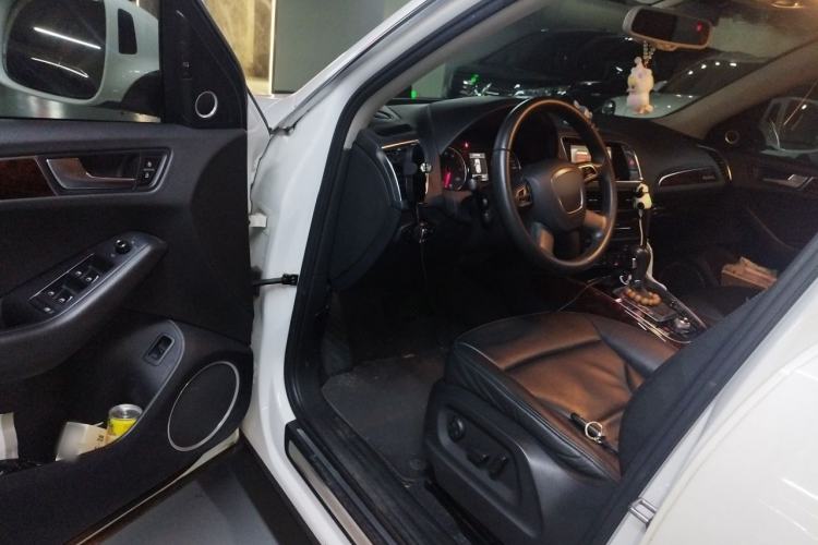 Used Audi Q5 2011 2.0TFSI Comfort Version Driver Seat