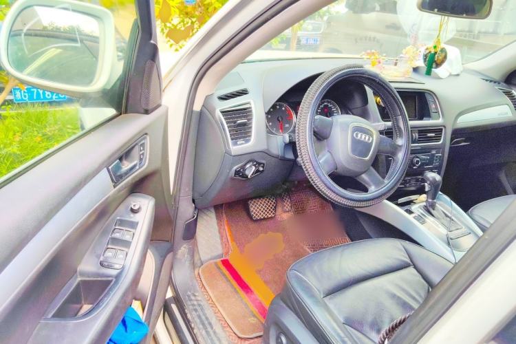 Used Audi Q5 2011 2.0TFSI Technology Model Driver Seat
