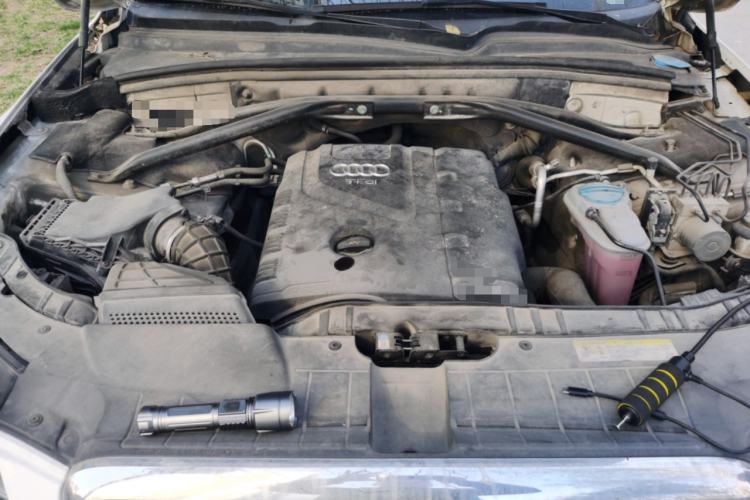 Used Audi Q5 2011 2.0TFSI Technology Model Engine Bay