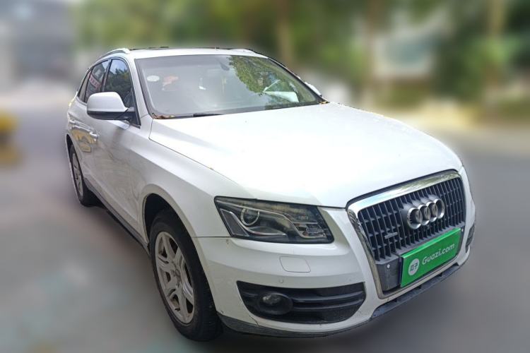 Used Audi Q5 2011 2.0TFSI Technology Model Front Right 45 Deg