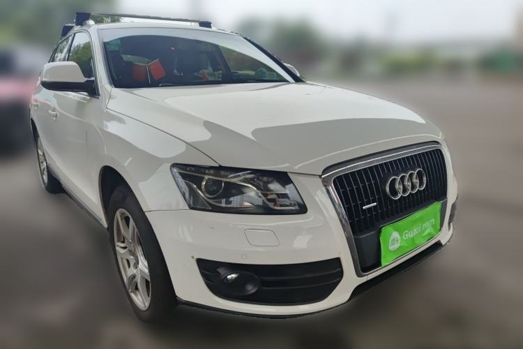 Used Audi Q5 2011 2.0TFSI Technology Model Front Right 45 Deg