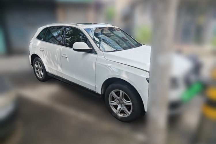 Used Audi Q5 2011 2.0TFSI Comfort Version Front Right 45 Deg