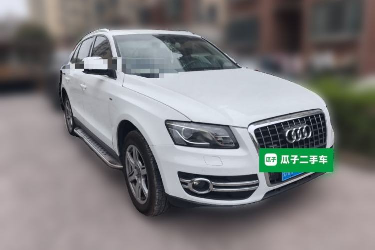 Used Audi Q5 2011 2.0TFSI Technology Model Front Right 45 Deg