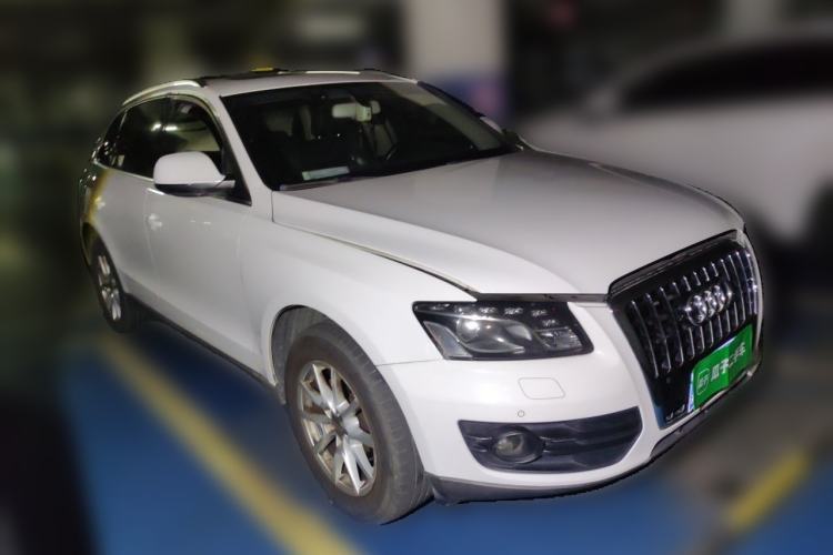 Used Audi Q5 2011 2.0TFSI Comfort Version Front Right 45 Deg
