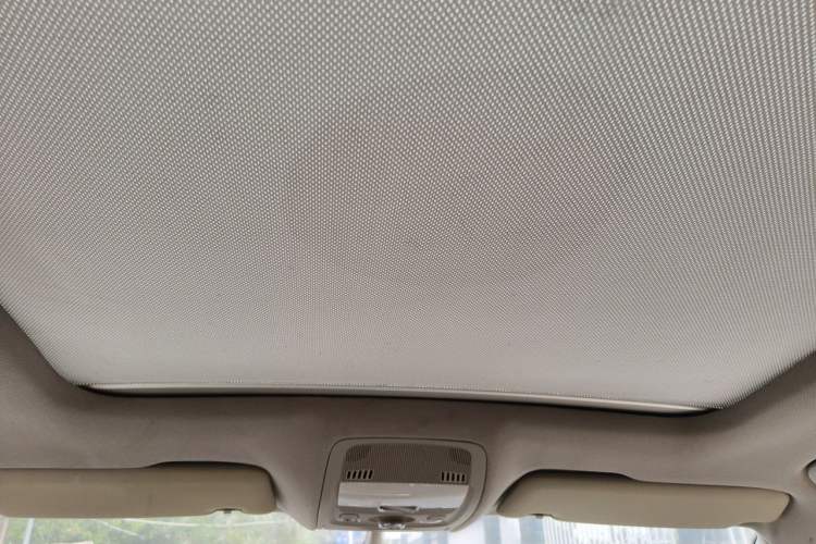 Used Audi Q5 2011 2.0TFSI Dynamic Edition Headliner