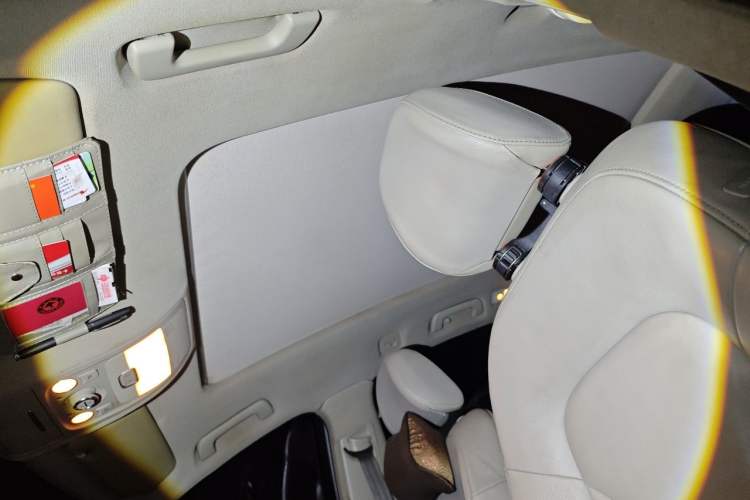 Used Audi Q5 2011 2.0TFSI Comfort Version Headliner