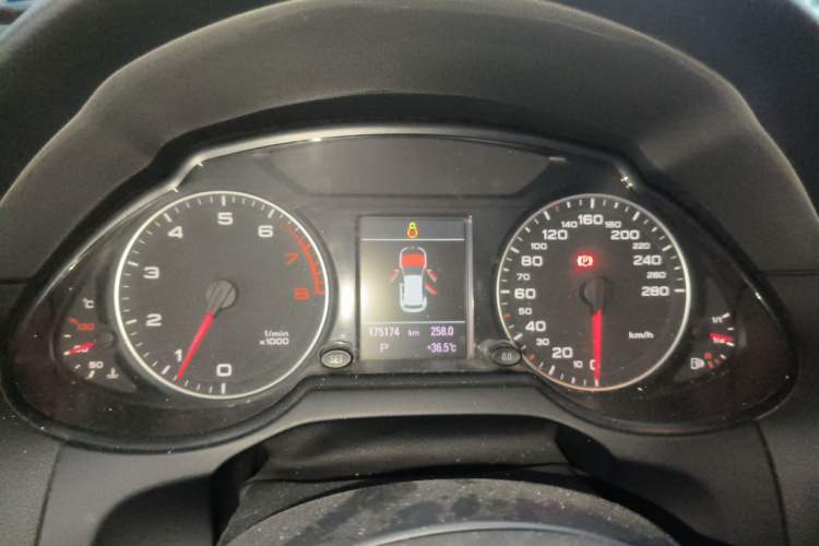 Used Audi Q5 2011 2.0TFSI Comfort Version Instrument Cluster