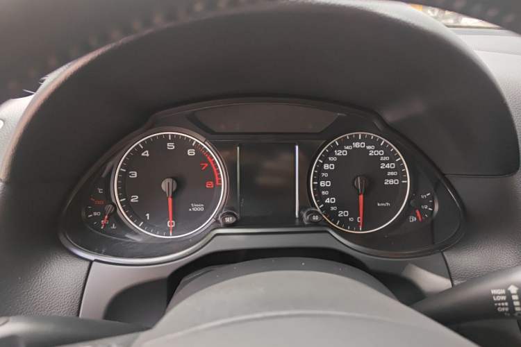 Used Audi Q5 2011 2.0TFSI Comfort Version Instrument Cluster