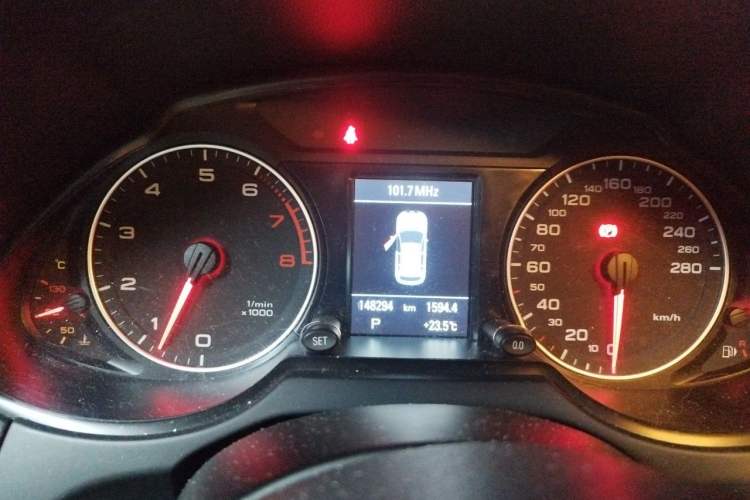 Used Audi Q5 2011 2.0TFSI Comfort Version Instrument Cluster