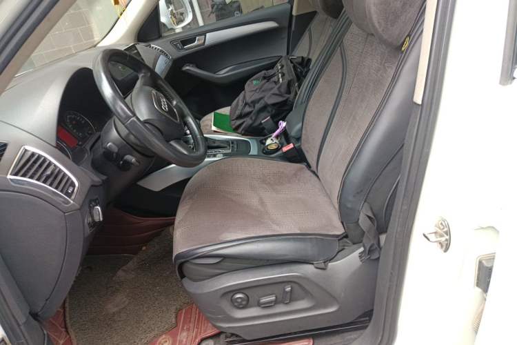 Used Audi Q5 2011 2.0TFSI Technology Model Left Front Seat