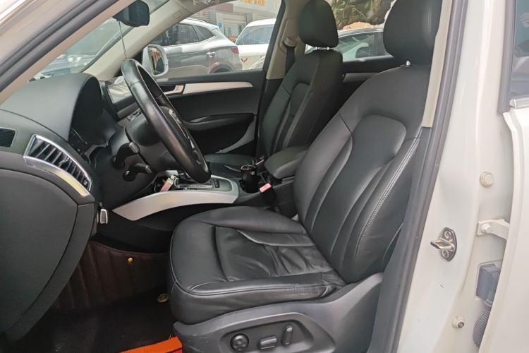 Used Audi Q5 2011 2.0TFSI Comfort Version Left Front Seat