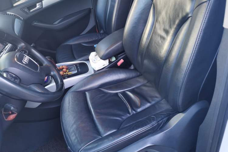 Used Audi Q5 2011 2.0TFSI Technology Model Left Front Seat