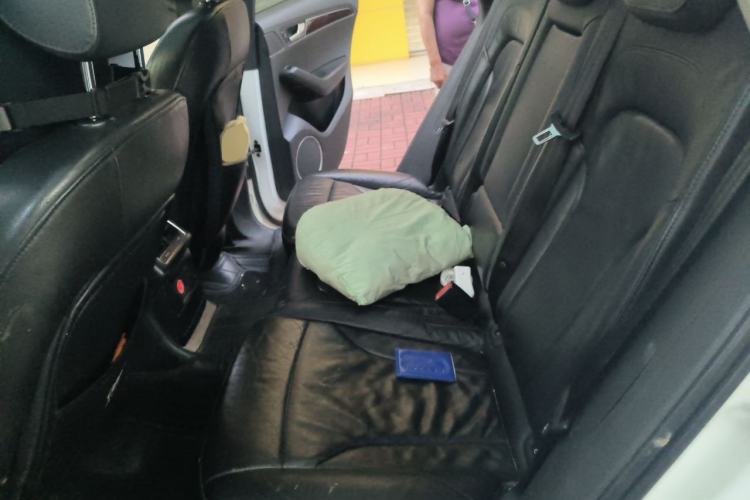 Used Audi Q5 2011 2.0TFSI Comfort Version Left Rear Seat