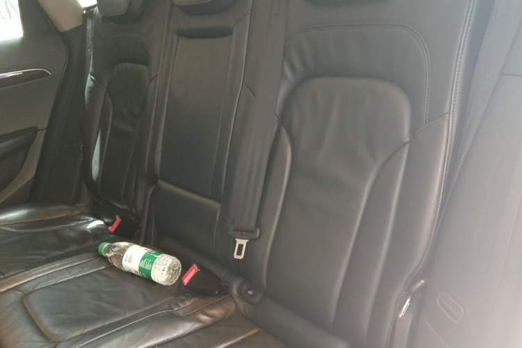 Used Audi Q5 2011 2.0TFSI Comfort Version Left Rear Seat