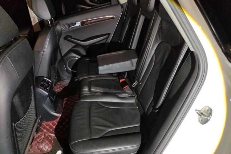 Used Audi Q5 2011 2.0TFSI Comfort Version Left Rear Seat