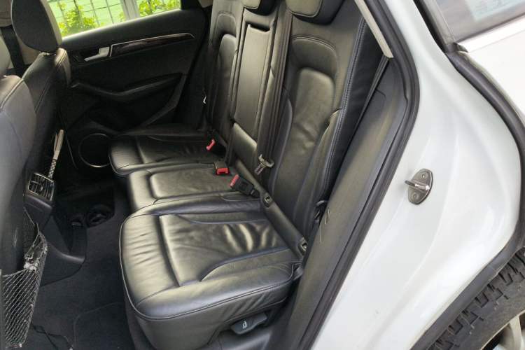 Used Audi Q5 2011 2.0TFSI Comfort Version Left Rear Seat