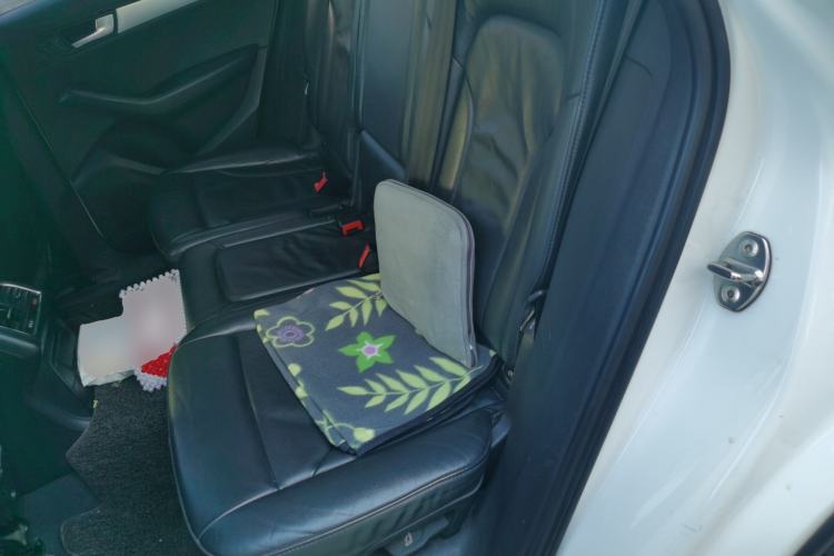 Used Audi Q5 2011 2.0TFSI Technology Model Left Rear Seat