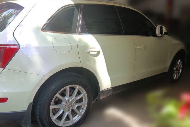 Used Audi Q5 2011 2.0TFSI Comfort Version Rear Right 45 Deg