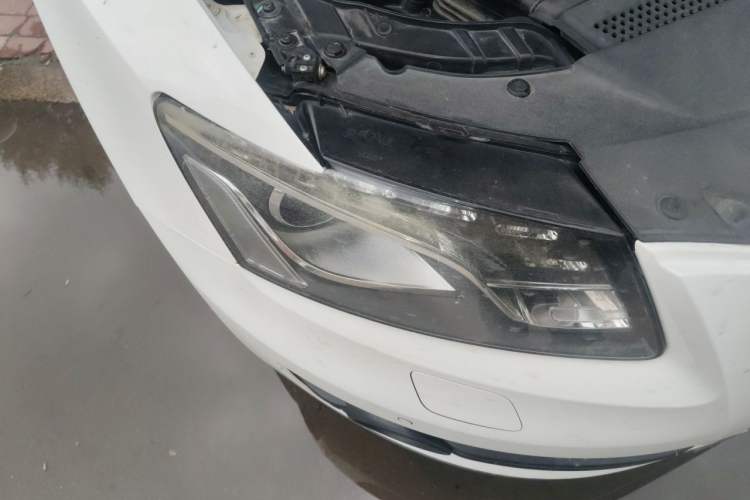 Used Audi Q5 2011 2.0TFSI Technology Model Right Front Headlight