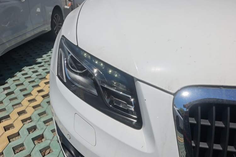 Used Audi Q5 2011 2.0TFSI Technology Model Right Front Headlight