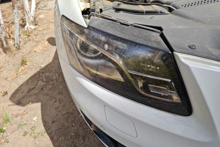 Used Audi Q5 2011 2.0TFSI Comfort Version Right Front Headlight
