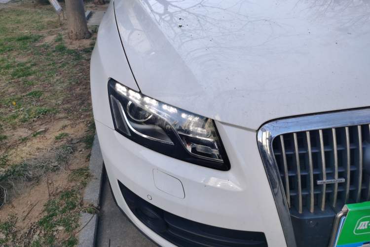 Used Audi Q5 2011 2.0TFSI Technology Model Right Front Headlight