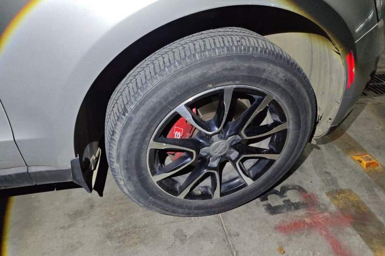 Used Audi Q5 2011 2.0TFSI Comfort Version Right Front Wheel Hub