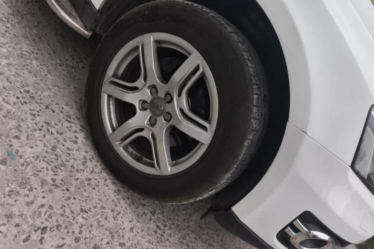 Used Audi Q5 2011 2.0TFSI Technology Model Right Front Wheel Hub
