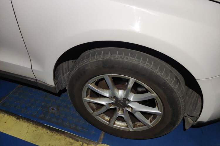 Used Audi Q5 2011 2.0TFSI Comfort Version Right Front Wheel Hub
