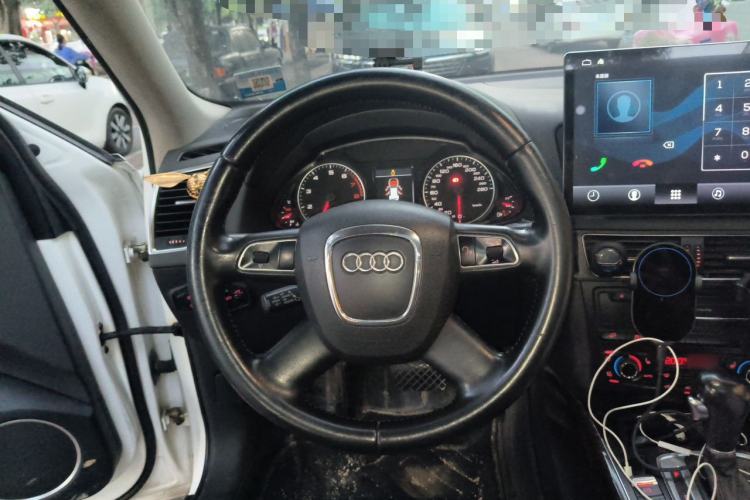 Used Audi Q5 2011 2.0TFSI Comfort Version Steering Wheel