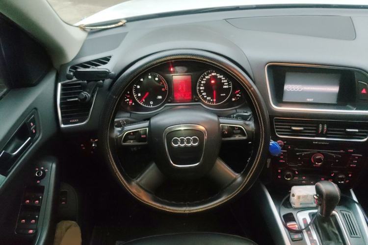 Used Audi Q5 2011 2.0TFSI Technology Model Steering Wheel