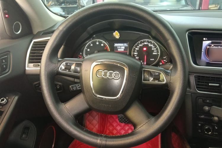 Used Audi Q5 2011 2.0TFSI Comfort Version Steering Wheel
