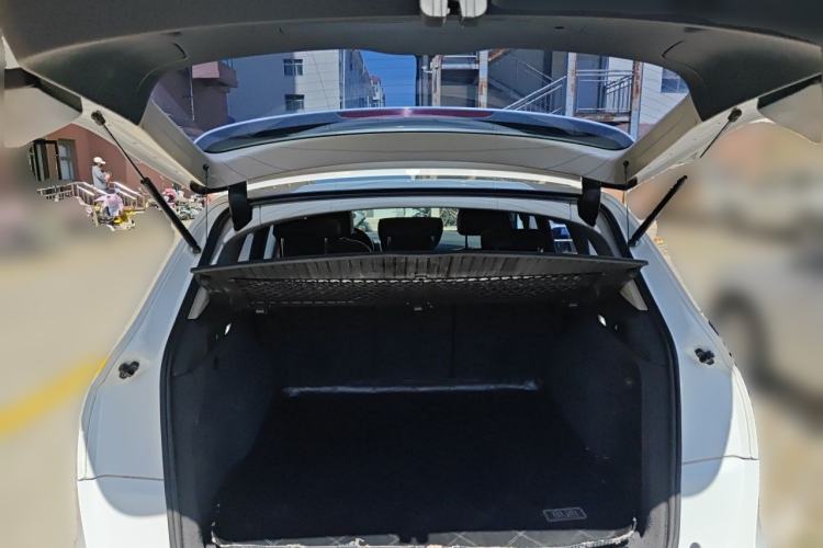 Used Audi Q5 2011 2.0TFSI Comfort Version Trunk