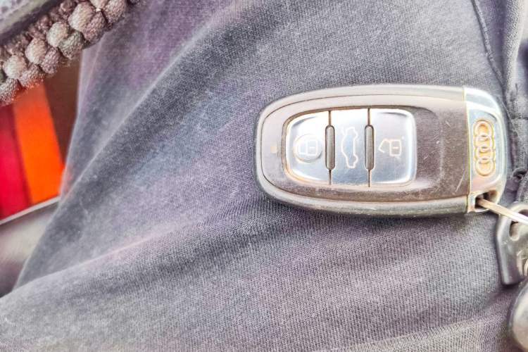 Used Audi Q5 2011 2.0TFSI Technology Model Vehicle Key
