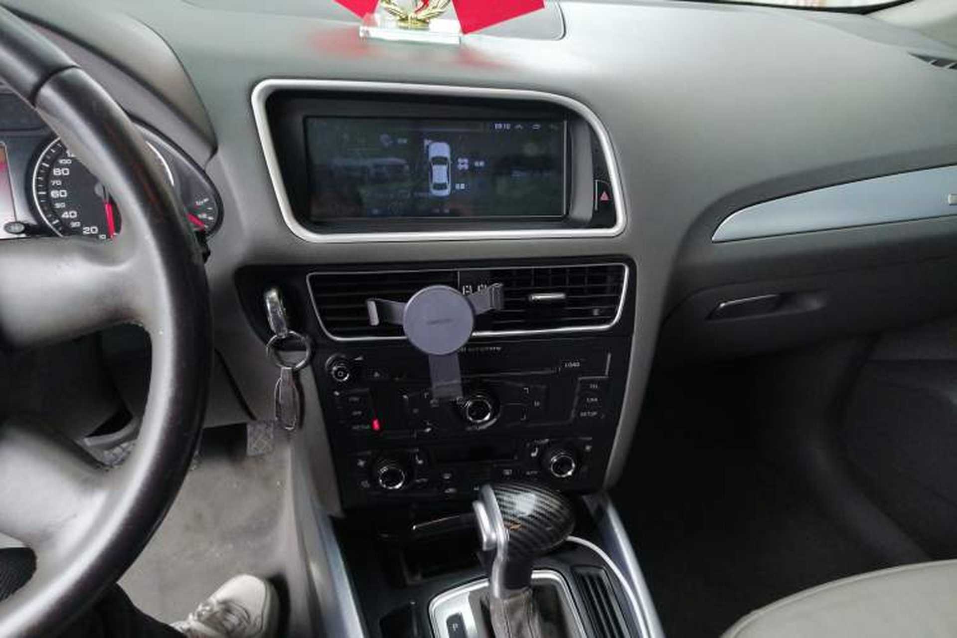 Used Audi Q5 2011 2.0TFSI Technology Model Audio And AC Panel
