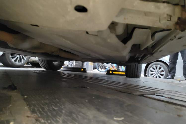 Used Audi Q5 2011 2.0TFSI Dynamic Edition Chassis Front Left