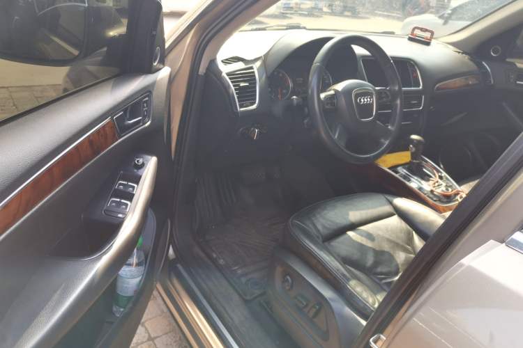 Used Audi Q5 2011 2.0TFSI Comfort Version Driver Seat