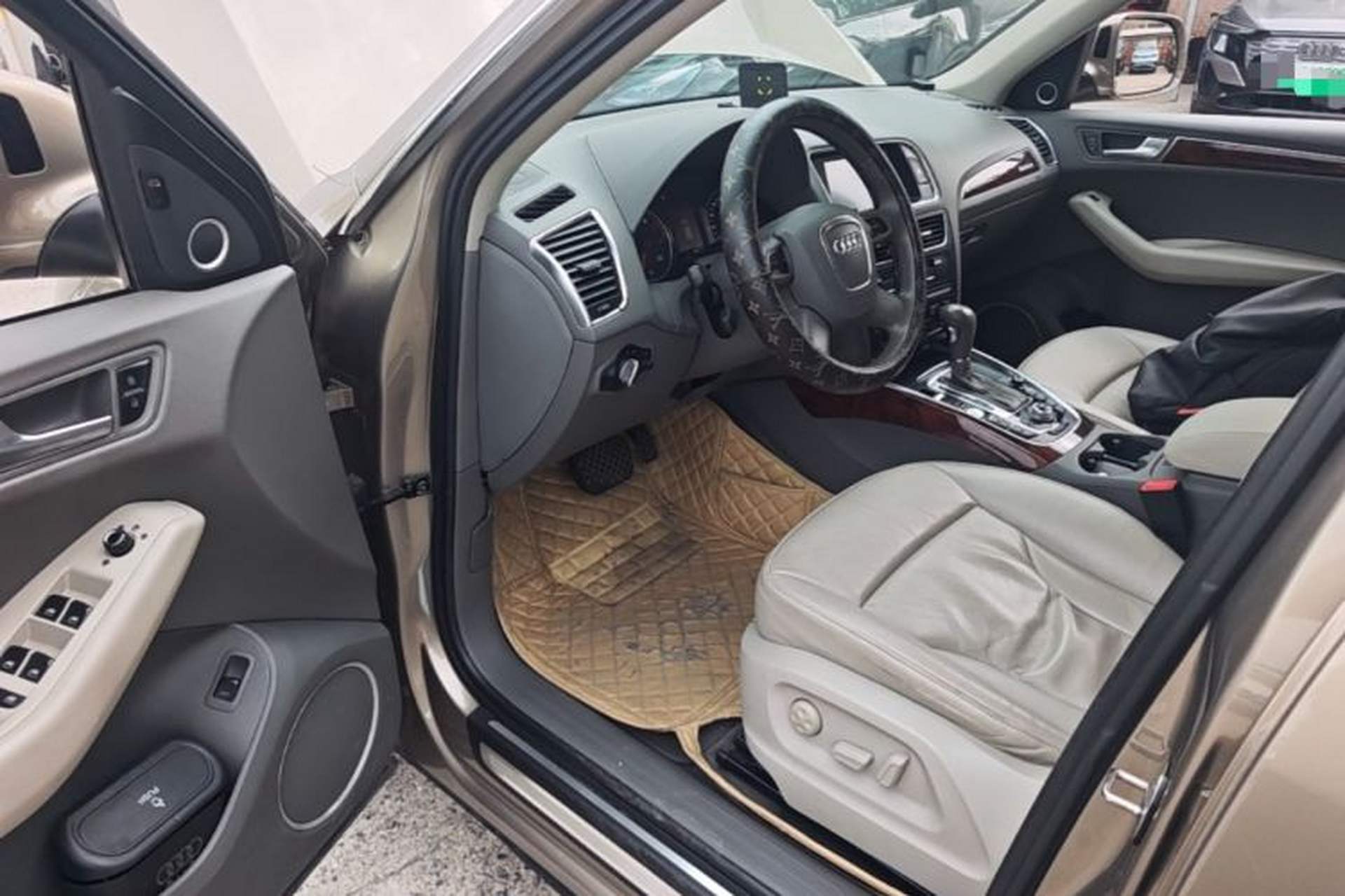 Used Audi Q5 2011 2.0TFSI Comfort Version Driver Seat