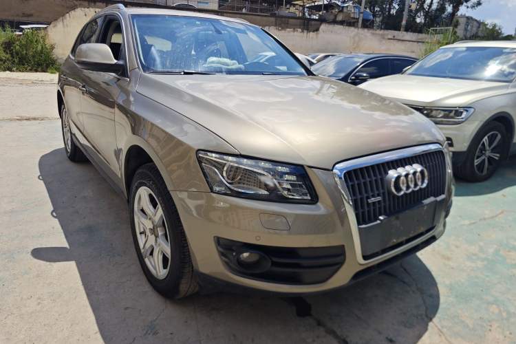 Used Audi Q5 2011 2.0TFSI Technology Model Exterior 2