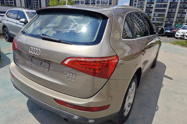Used Audi Q5 2011 2.0TFSI Technology Model Exterior 3