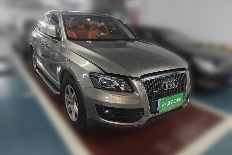 Used Audi Q5 2011 2.0TFSI Technology Model Front Right 45 Deg