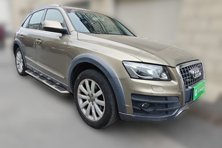 Used Audi Q5 2011 2.0TFSI Dynamic Edition Front Right 45 Deg