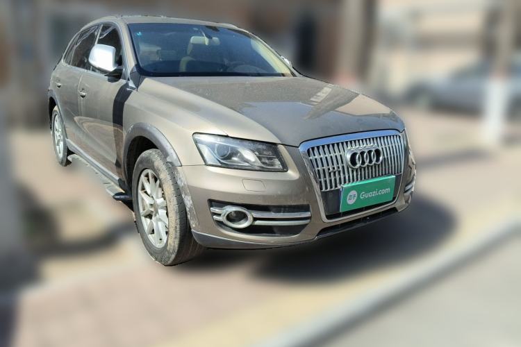 Used Audi Q5 2011 2.0TFSI Comfort Version Front Right 45 Deg
