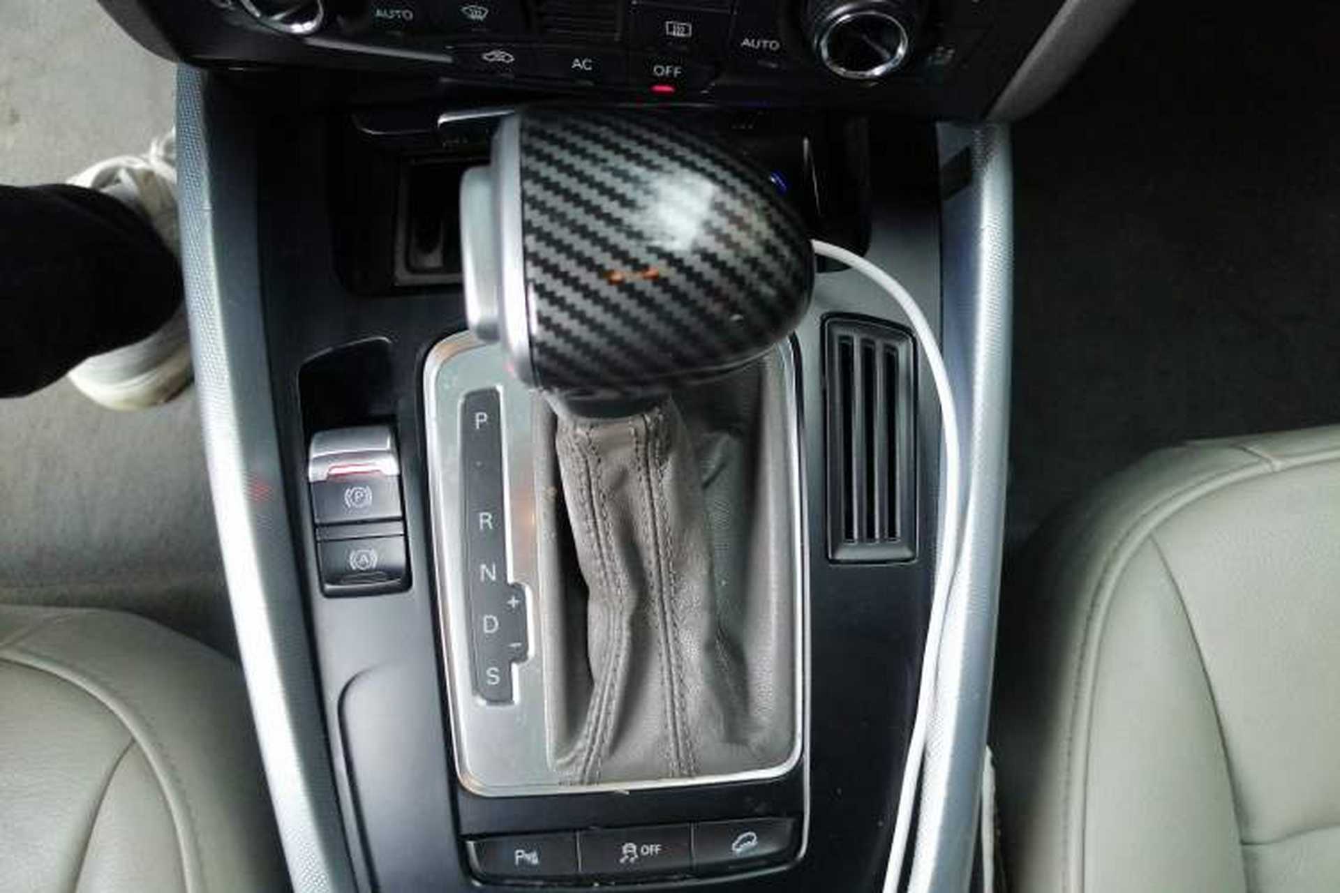 Used Audi Q5 2011 2.0TFSI Technology Model Gear Lever