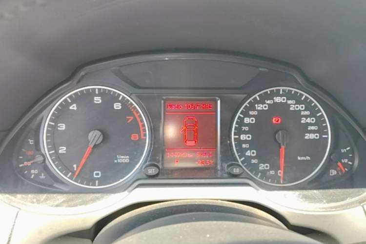 Used Audi Q5 2011 2.0TFSI Technology Model Instrument Cluster
