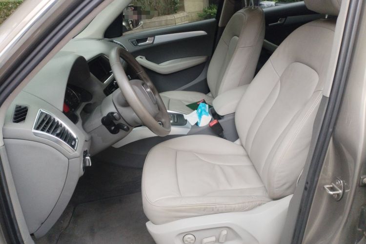 Used Audi Q5 2011 2.0TFSI Technology Model Left Front Seat