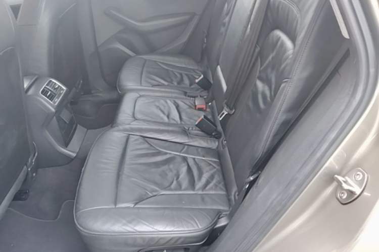Used Audi Q5 2011 2.0TFSI Technology Model Left Rear Seat